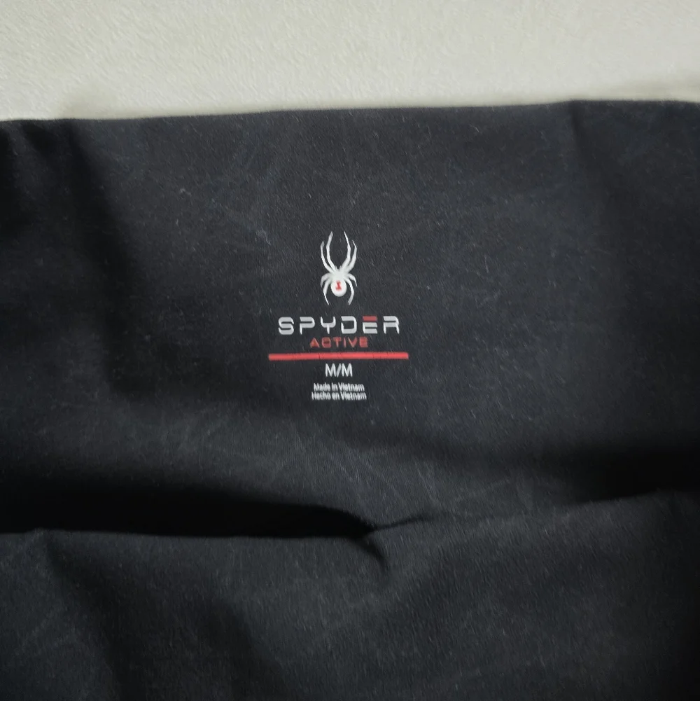 Spyder Active▪️Black Pocket Leggings w/ Geometric Pattern - Picture 7 of 7